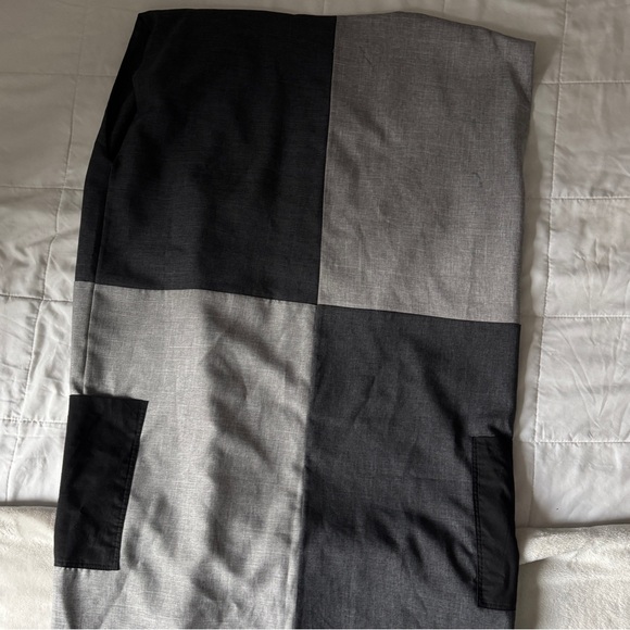 Leng Chin Extended Unisex Vest - Picture 5 of 6